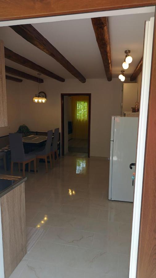 Kornić Apartment Dinka מראה חיצוני תמונה